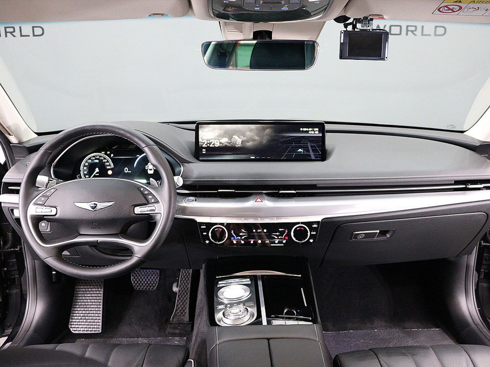 Image 4